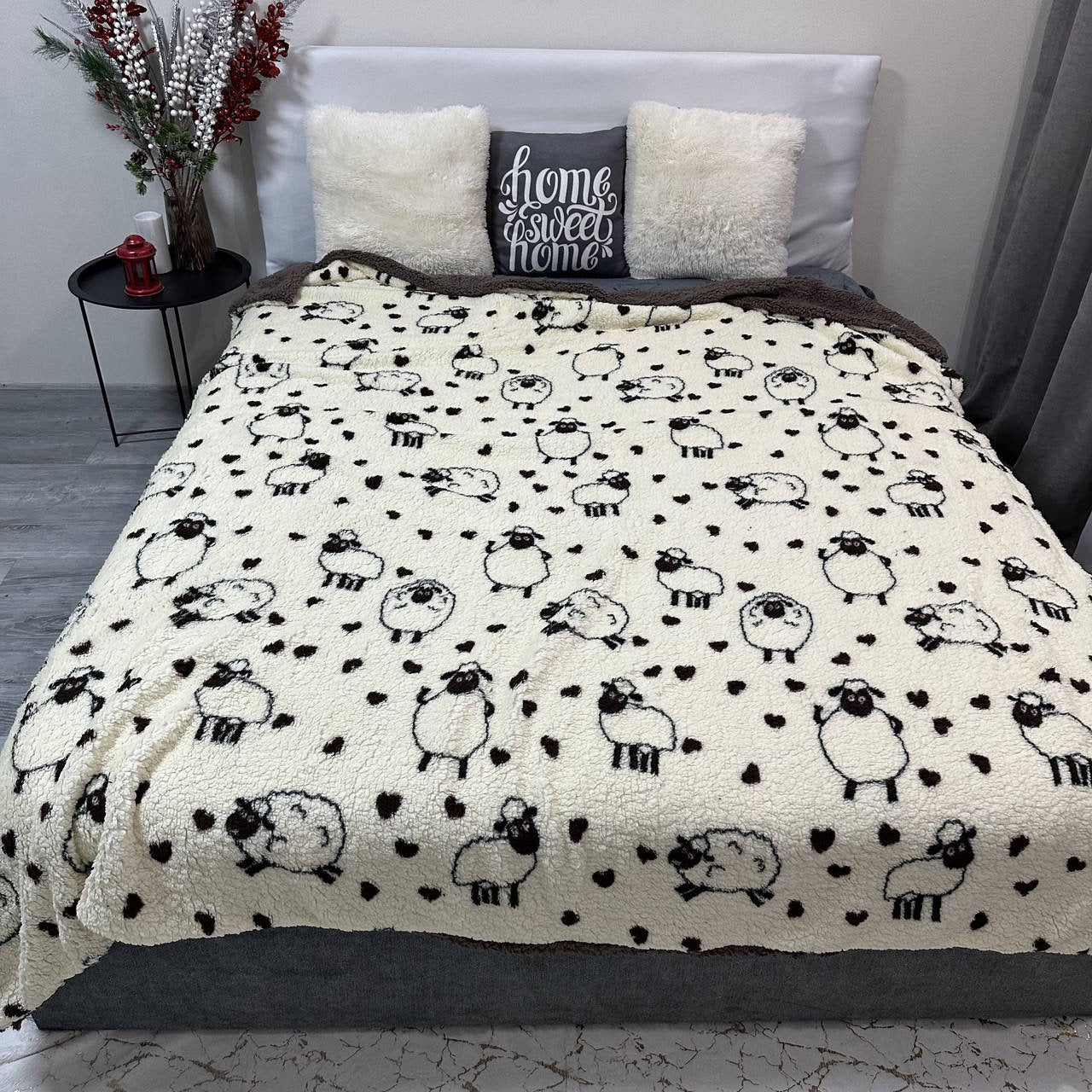 Велюрова ковдра з візерунком