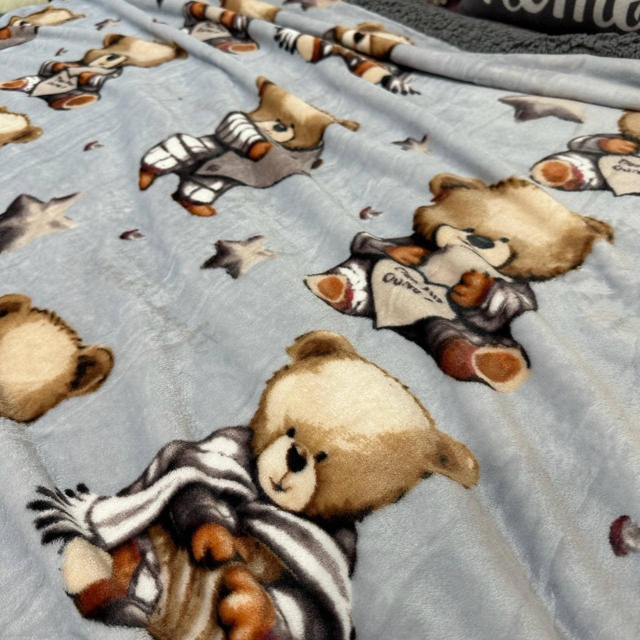 Велюрова ковдра з візерунком