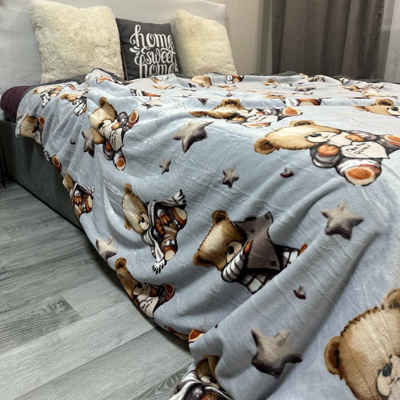 Велюрова ковдра з візерунком