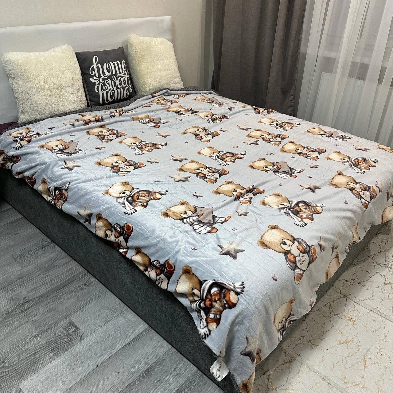 Велюрова ковдра з візерунком