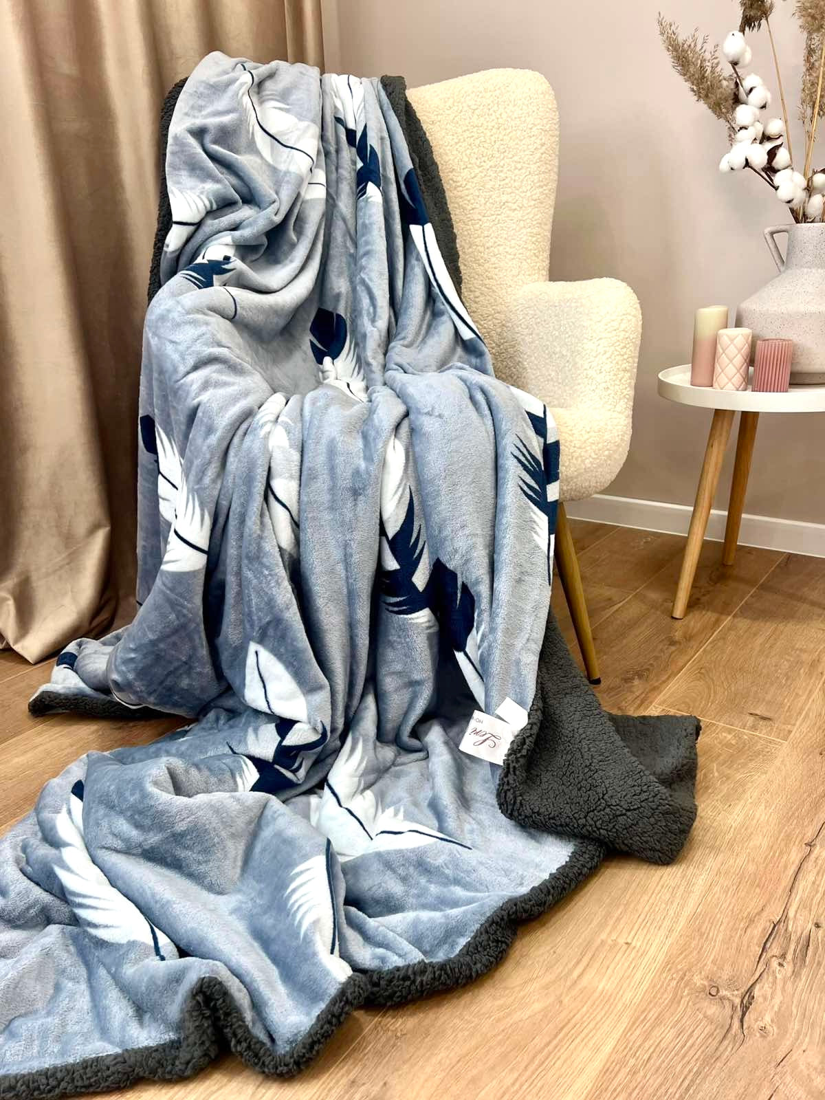 Велюрова ковдра з візерунком