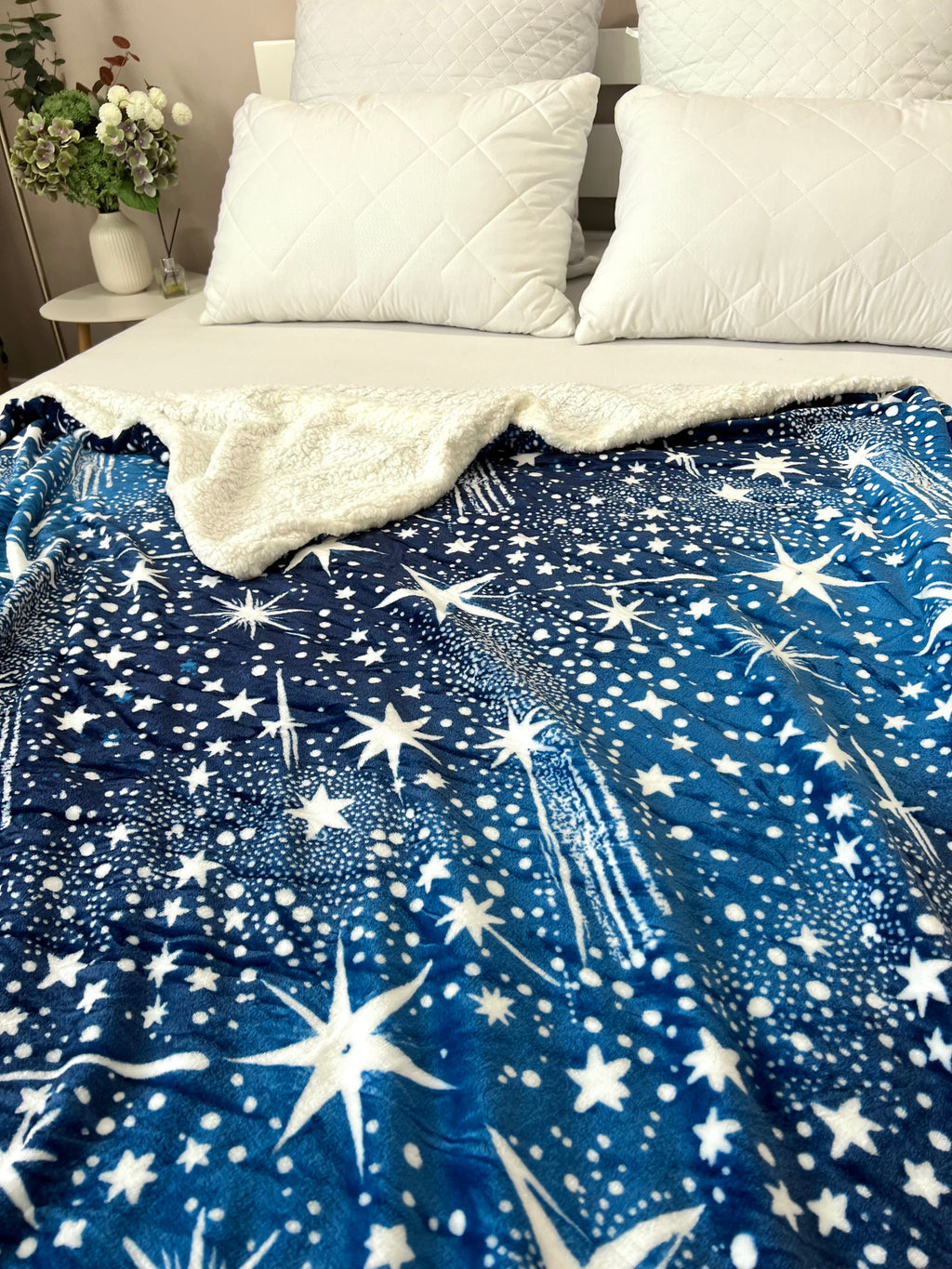 Велюрова ковдра з візерунком